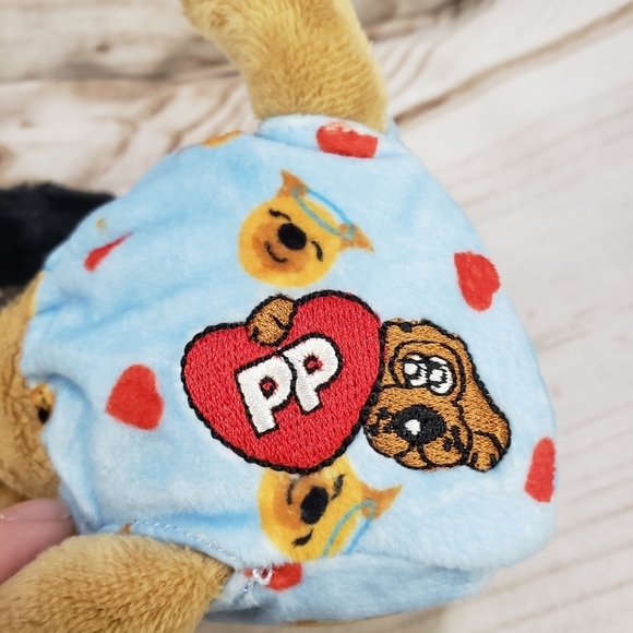 Pound Puppies Newborns Angel Brown Black Dog Blue Diaper Embroidered 8 Inch #2 - Picture 4 of 10